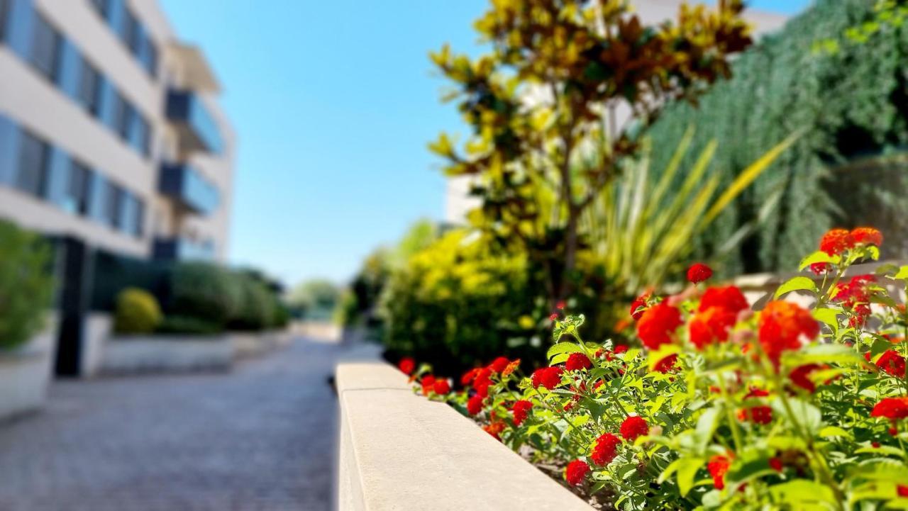 Apartamento diseño con jardín privado a 100 metros del mar Torredembarra Exterior foto