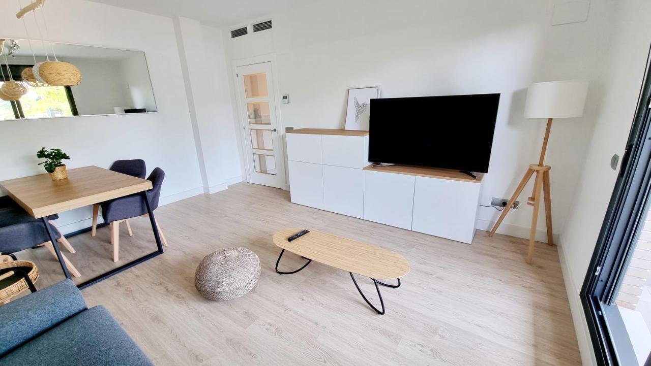 Apartamento diseño con jardín privado a 100 metros del mar Torredembarra Exterior foto
